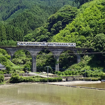 201705筑前岩屋駅あたりの通称めがね橋