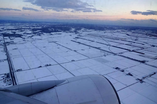 20171120.機内から見た千歳の雪景色